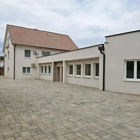 Bella Apartment Orechova Poton