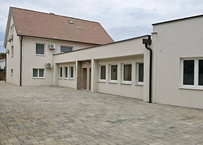 Bella Appartamento Orechová Potôň